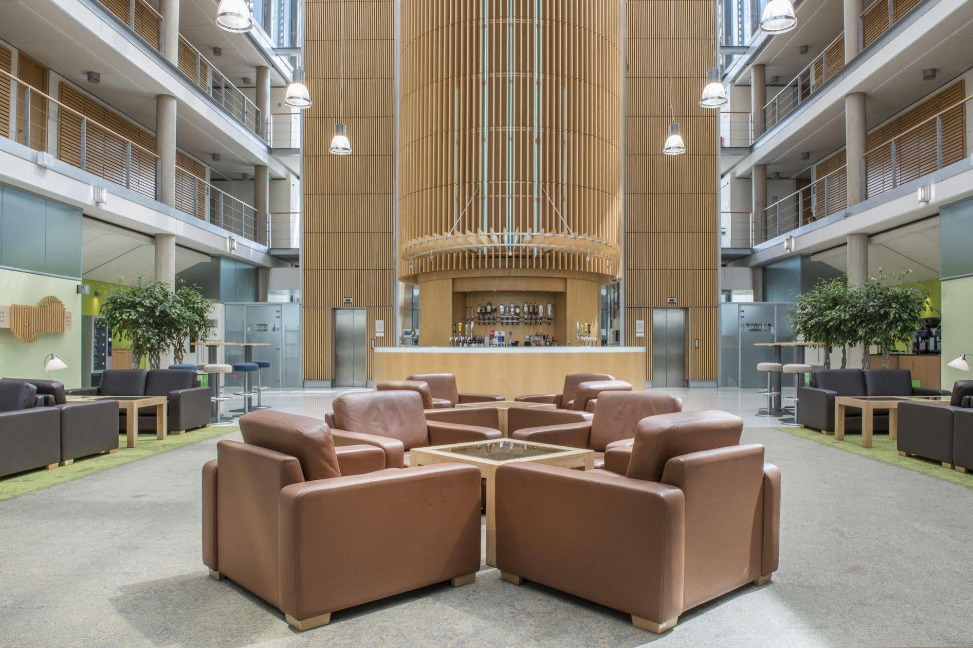 ホテル Jubilee Conference Centre ノッティンガム エクステリア 写真