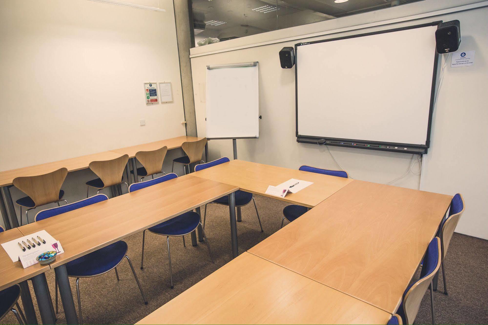 ホテル Jubilee Conference Centre ノッティンガム エクステリア 写真