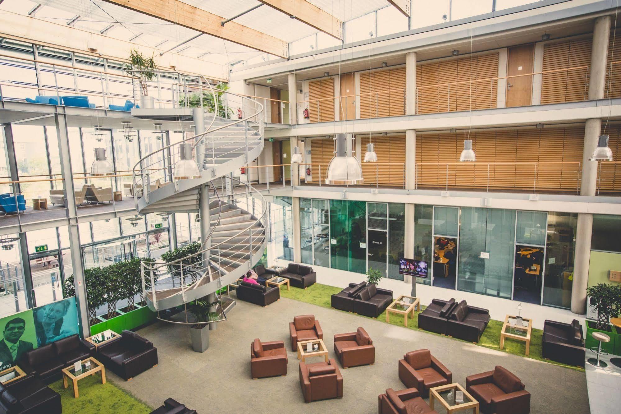 ホテル Jubilee Conference Centre ノッティンガム エクステリア 写真